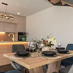 Cvita Zadarvillas Vila *